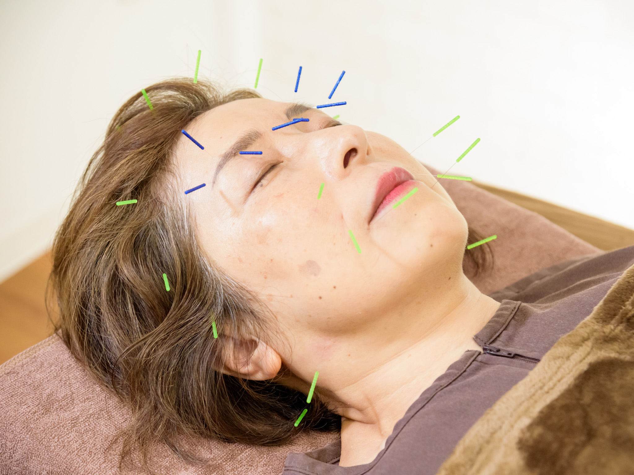 キービジュアル3